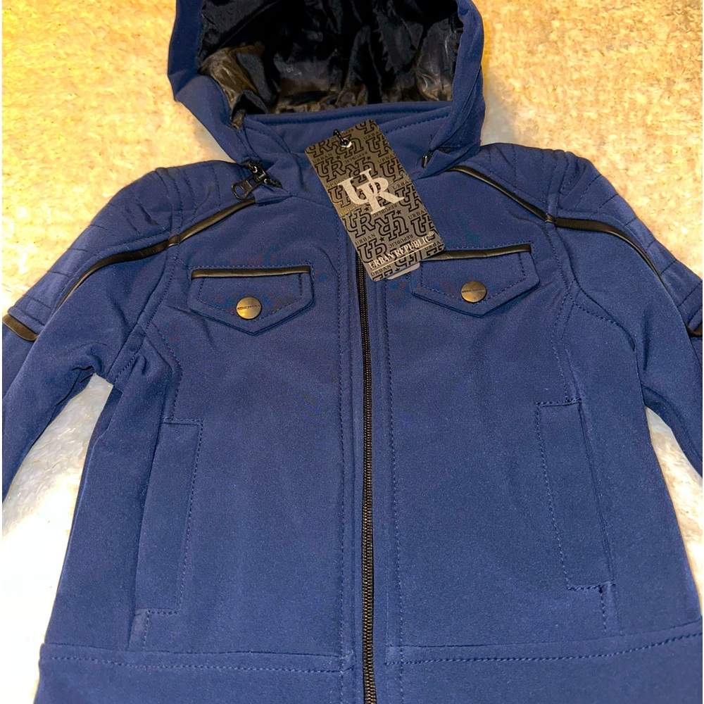 Urban Republic Baby Boys Size 18 Mos NEW